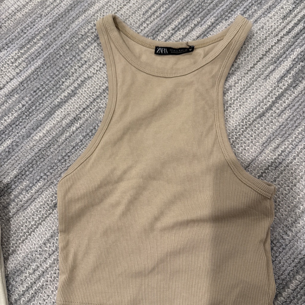 Assorted Zara tops - Picture 3 of 4